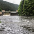 Talsperre Walsburg bei Hochwasser der Saale 